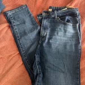 Levi’s 721 skinny jeans